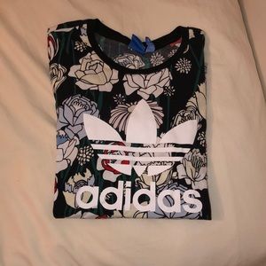 Adidas t-shirt
